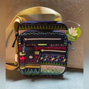 NWT LilyBloom multi pocket open “striped jam, GG mini Crossbody“ 8”x10”x1”
